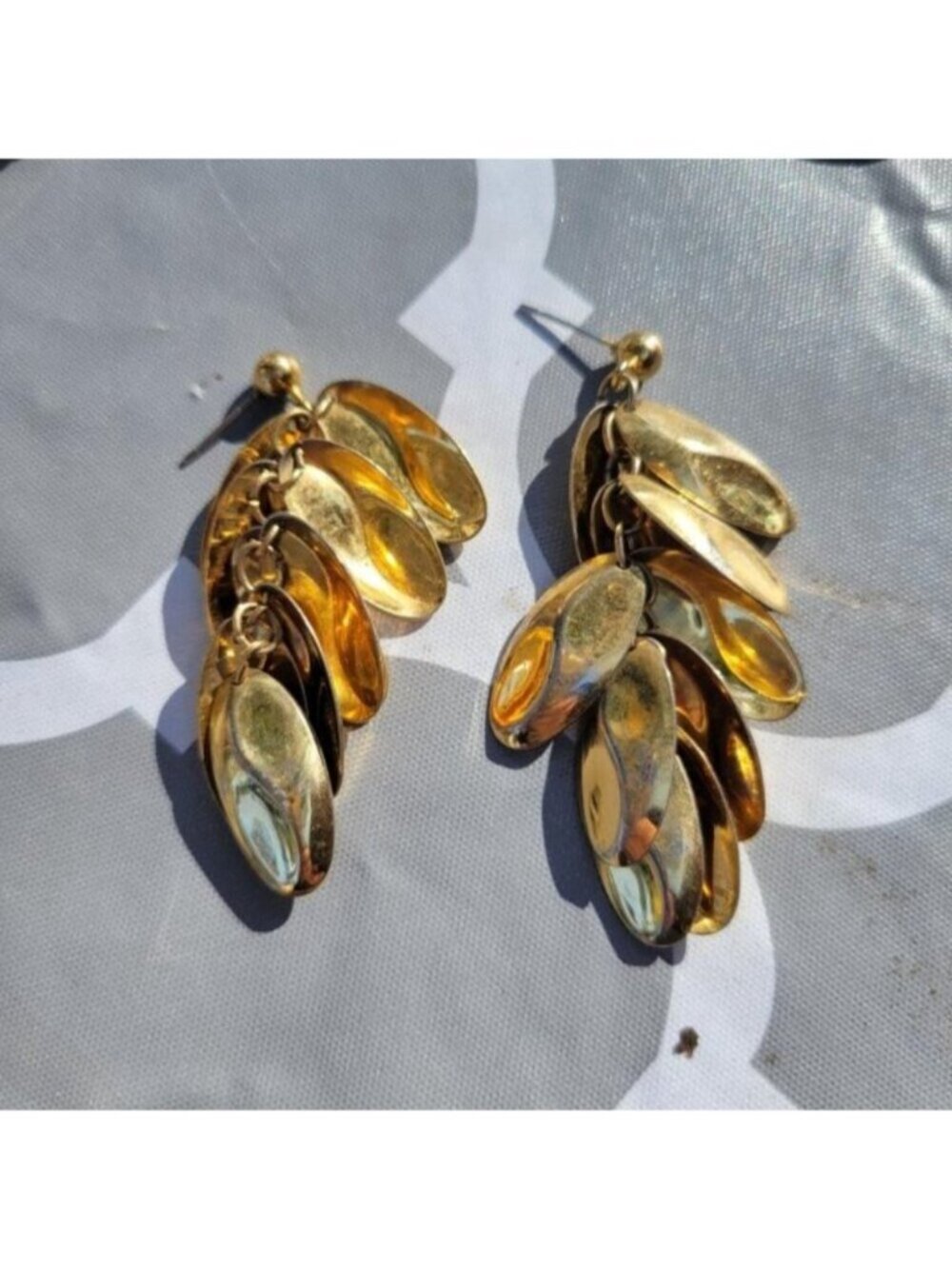 Set of 4 1980's Goldtone Pierced Earrings - Picture 5 of 6